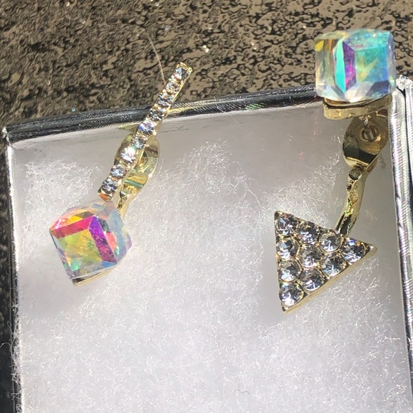 New Earrings bling asymmetrical dangling - Picture 5 of 9